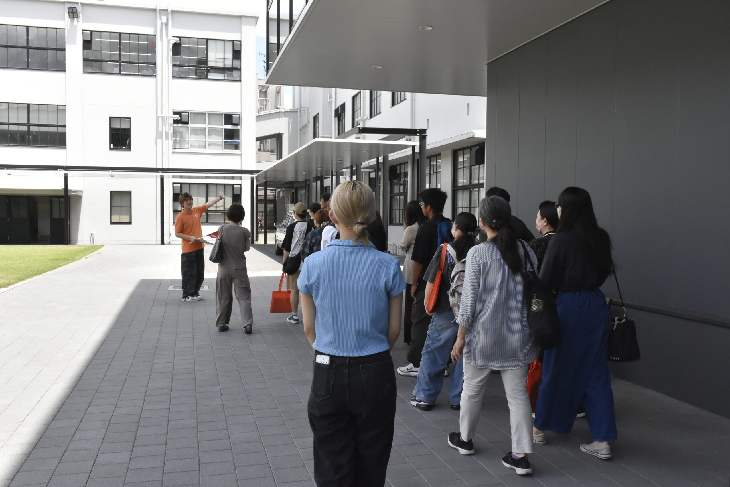 キャンパス見学ツアー